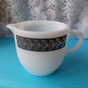 VTG CORNING DÉCOR DINNER WARE AUTUMN BANDS/LAUREL LEAF GRAY MILK GLASS CREAMER